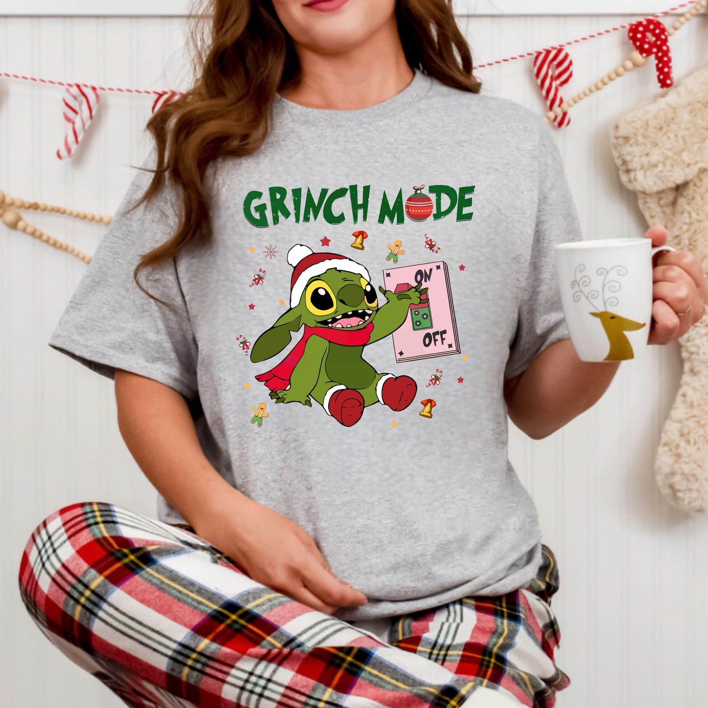 T-SHIRT GRINCH STITCH DE NOËL