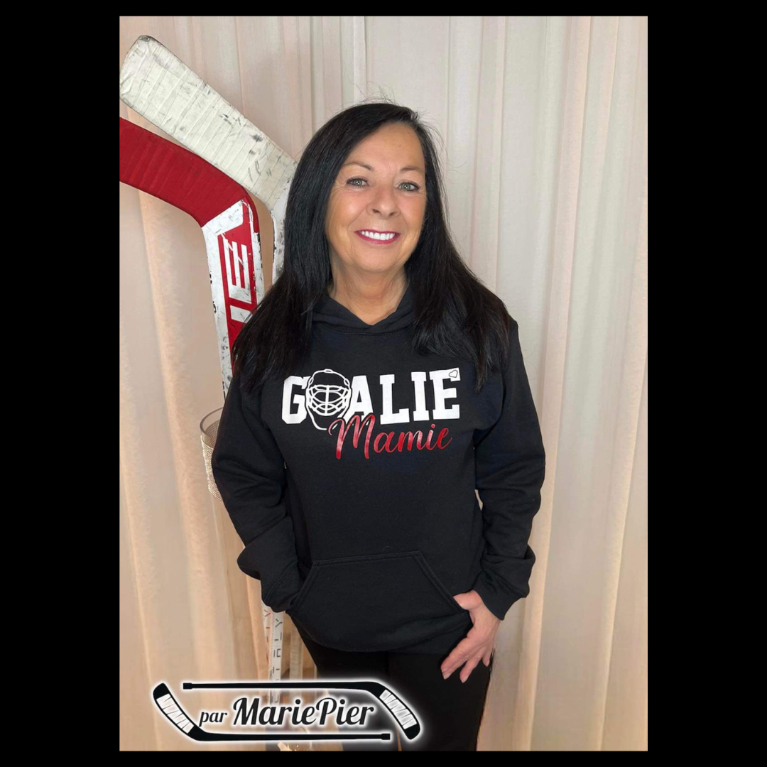 Hockey Mamie (Hoodie) 🏒 Par MariePier